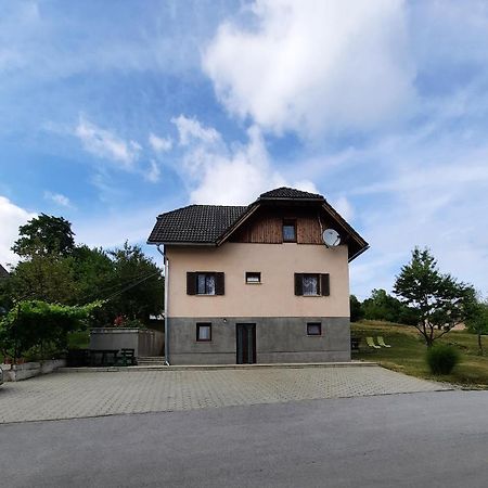 Guest House Matej & Mateja Plitvicka Jezera Exterior photo